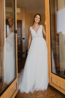 Abito tulle e macramè - Nicole Spose - Noleggio Drexcode - 1