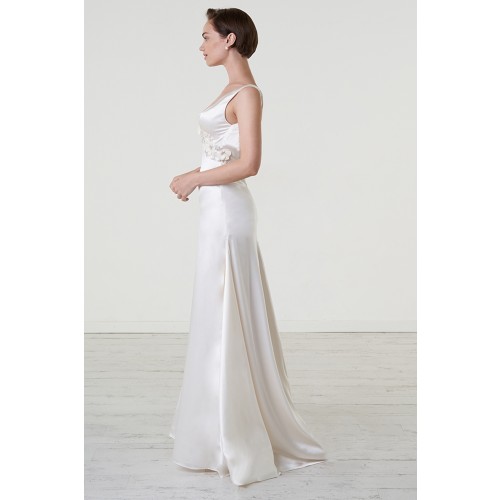 Noleggio Abbigliamento Firmato - Abito da sposa con cintura di pietre - Iris Noble - Drexcode -3