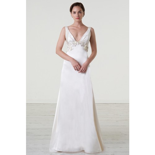 Noleggio Abbigliamento Firmato - Abito da sposa con cintura di pietre - Iris Noble - Drexcode -5