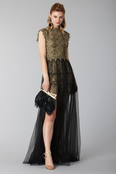 Abito in pizzo con gonna in tulle