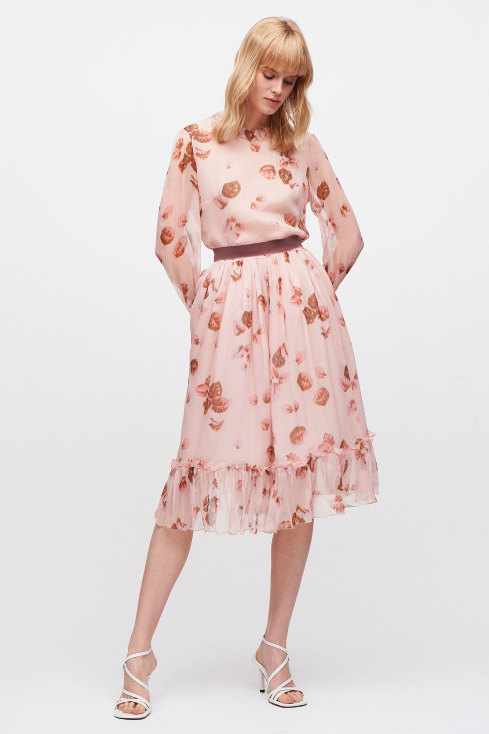 Pink dress with floral pattern and rouches