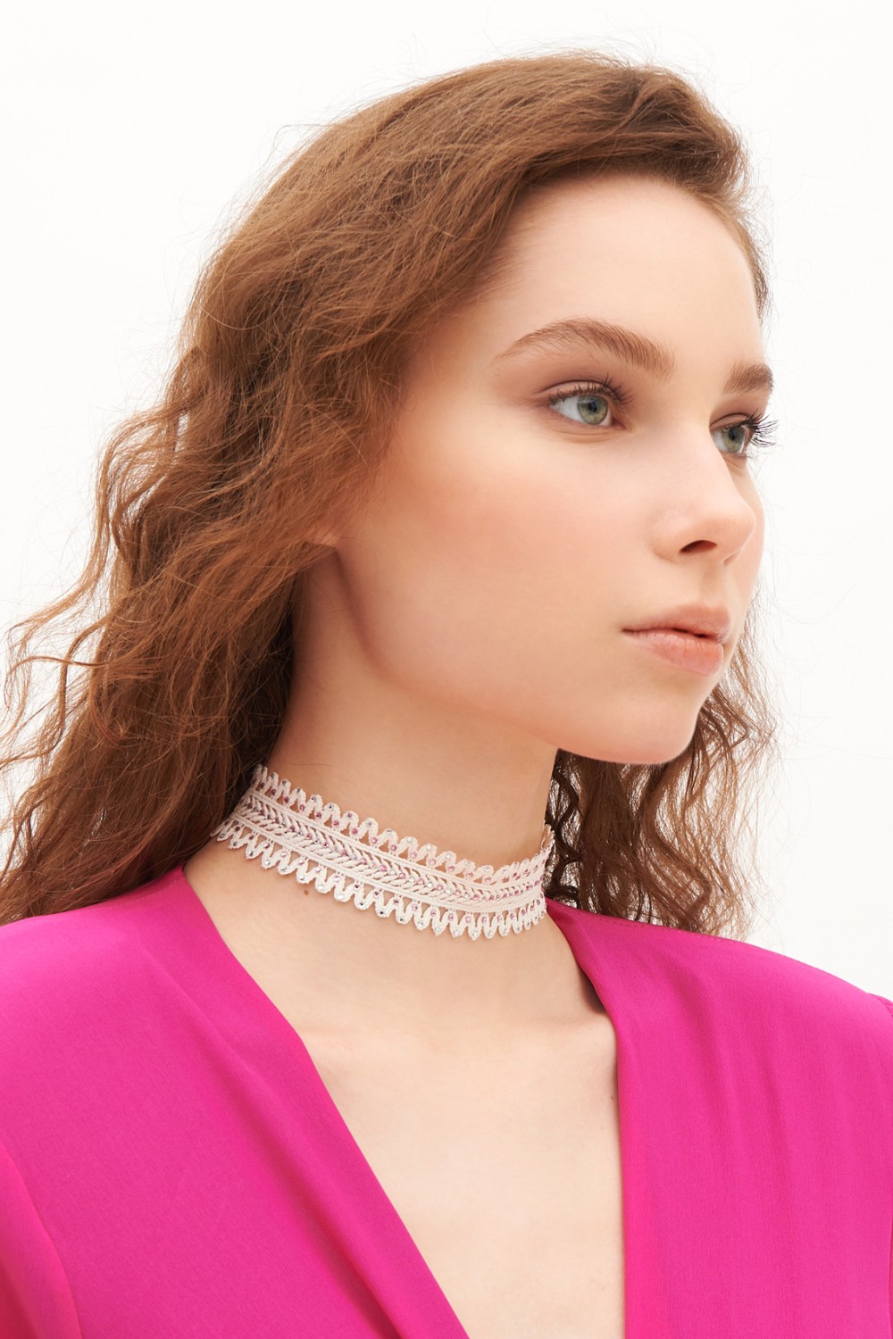 Lace choker with crystals