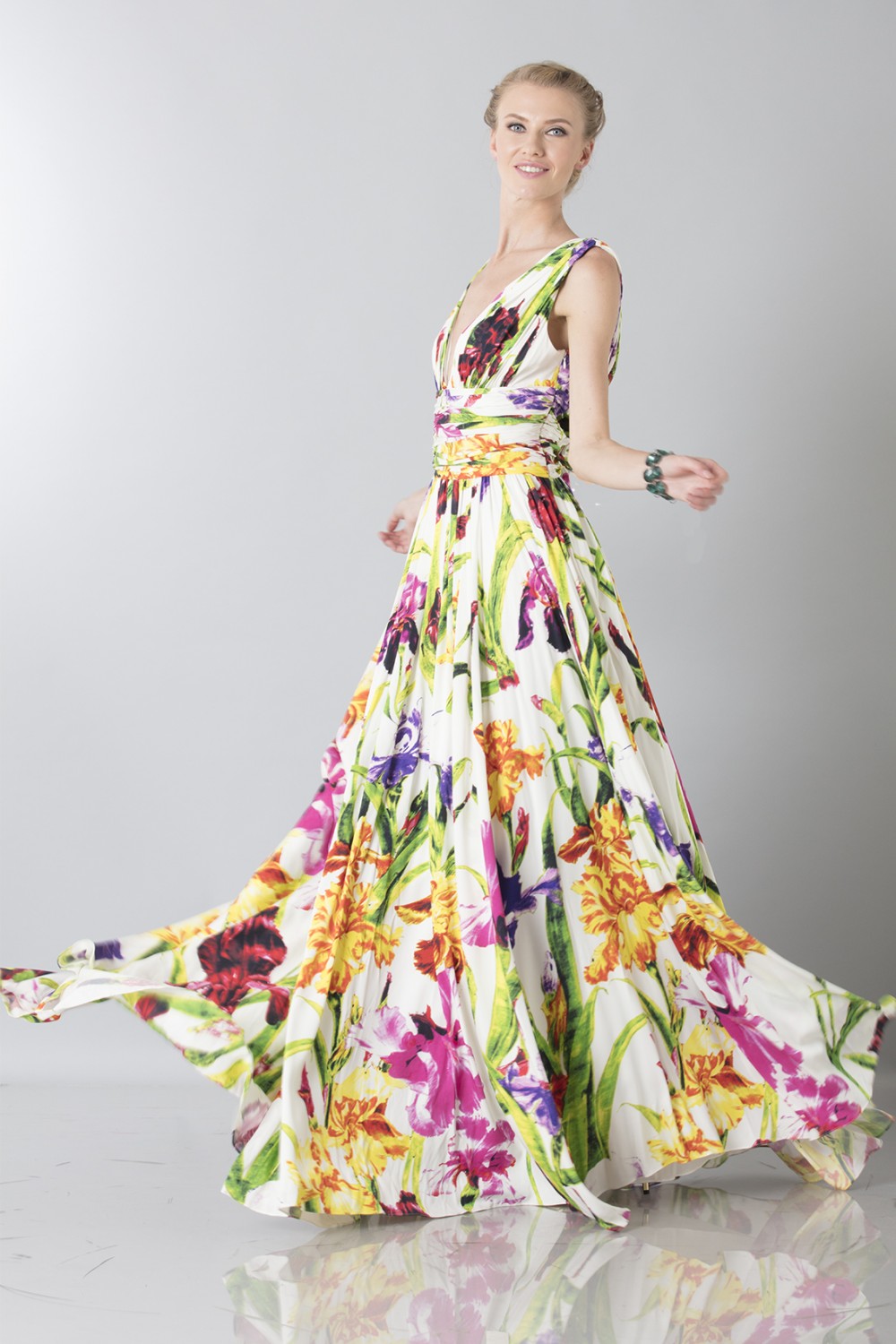 V-neck floral dress
