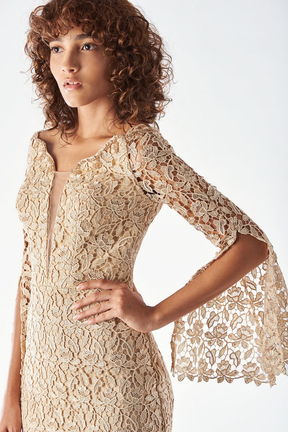 Lace sheath dress with bell sleeves 
