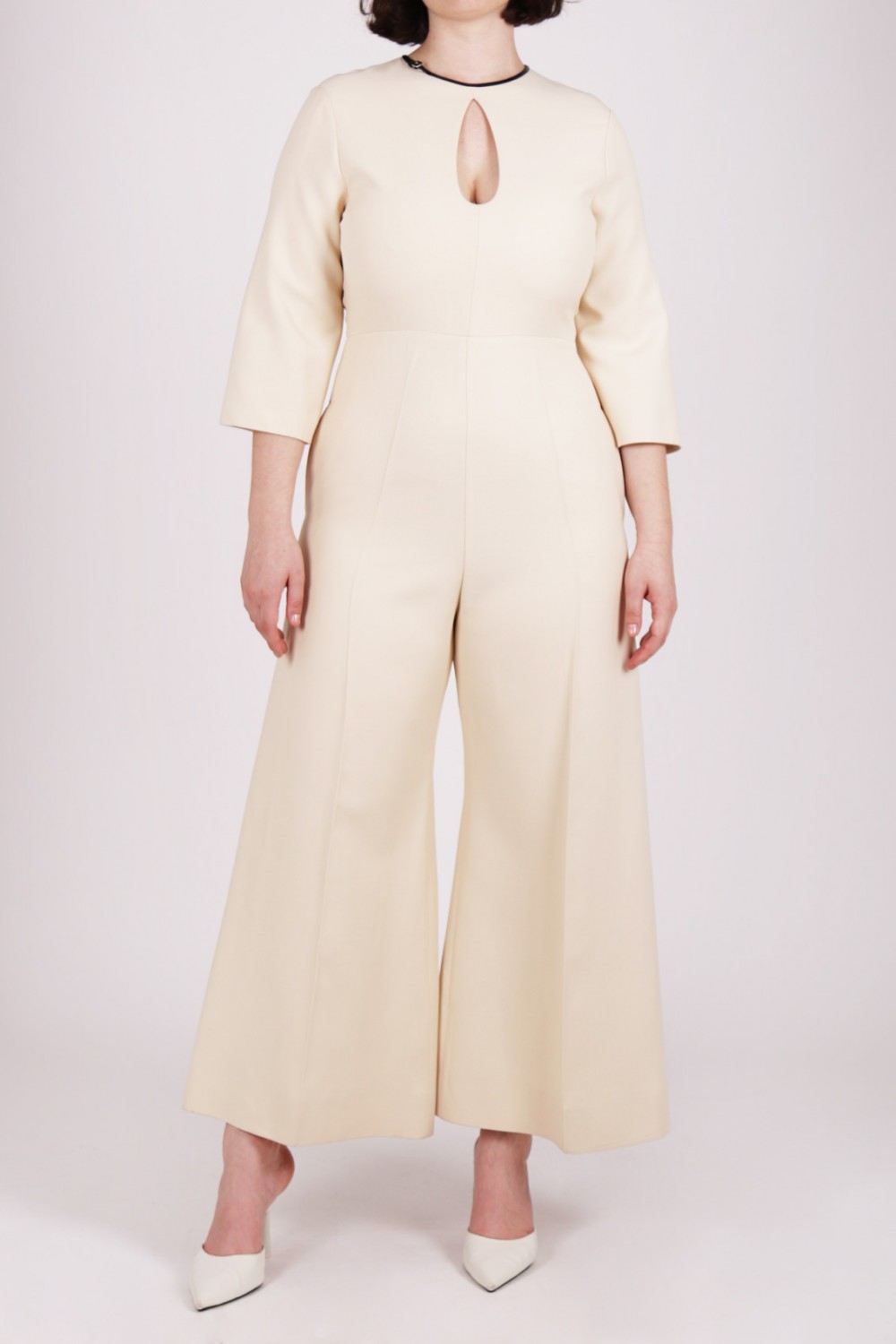Noleggia online Jumpsuit bianca by Gucci Drexcode