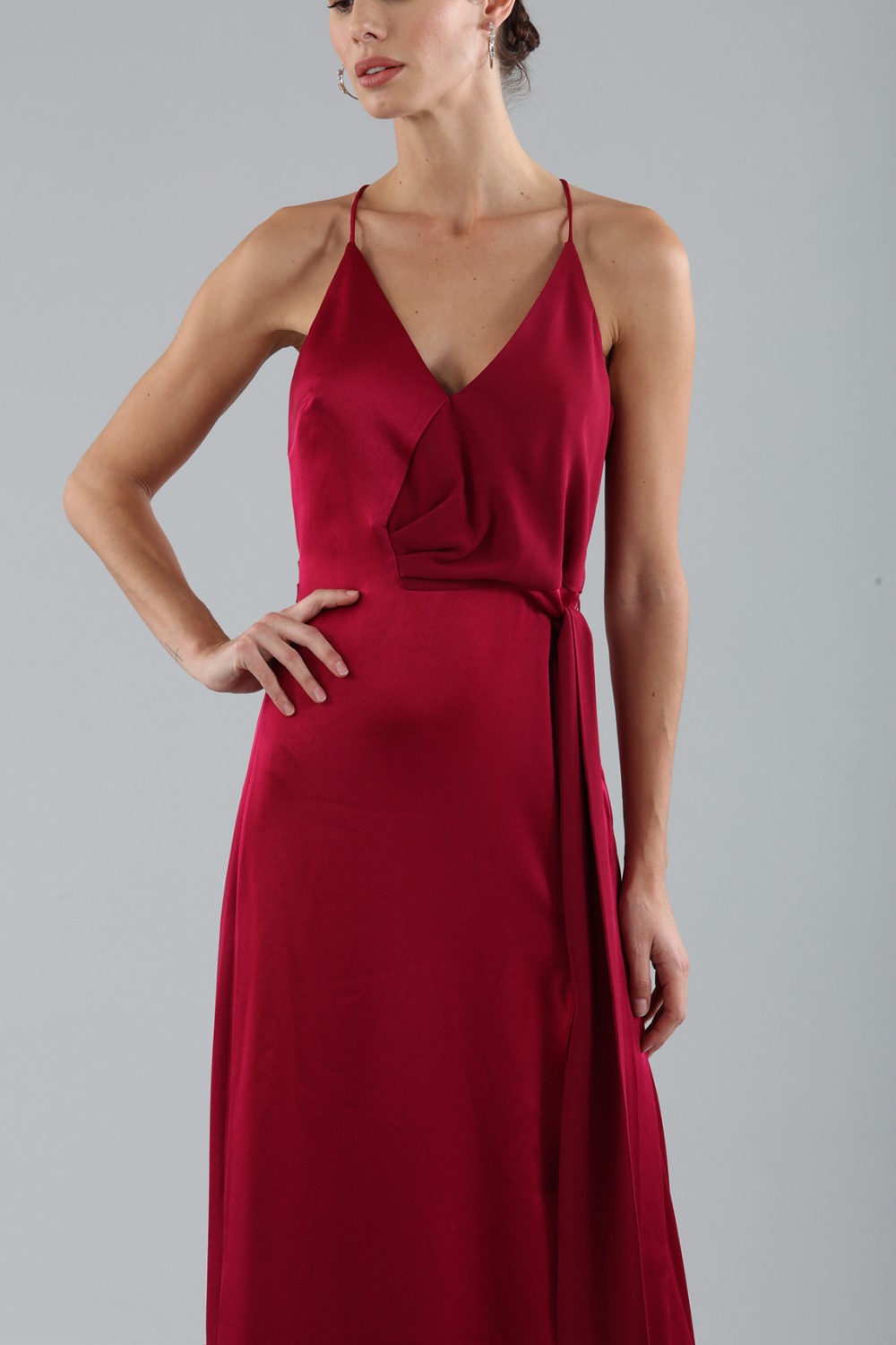 Noleggia Online Cherry Red Satin Dress By Halston Heritage By Halston