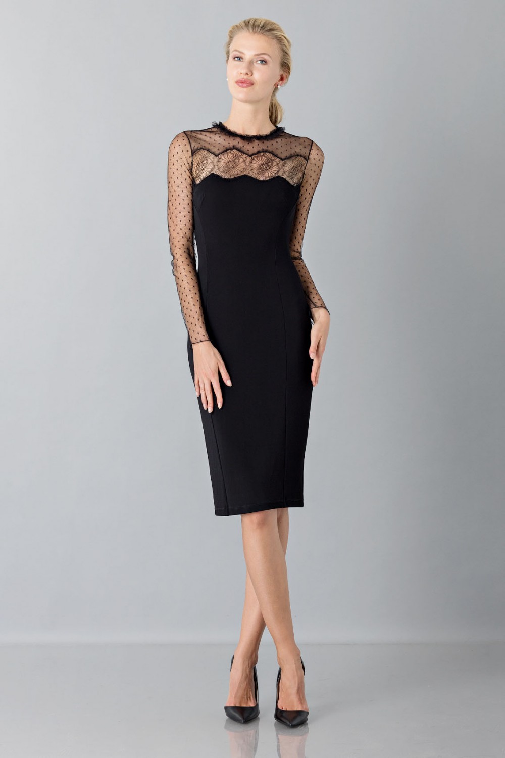 Black dress with lace decorations and plumetis