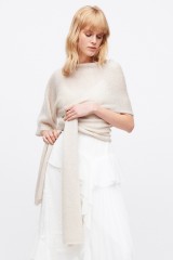 Drexcode - Cashmere stole with sleeve - Alberta Ferretti - Rent - 2