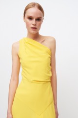 Drexcode -  Yellow one-shoulder dress with front train - Vionnet - Rent - 3