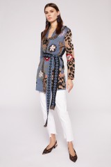 Drexcode - Blue cardigan with animal print - Hayley Menzies - Rent - 1