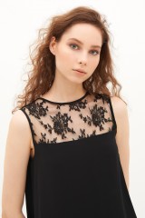 Drexcode - Short dress with lace - Jessica Choay - Rent - 3