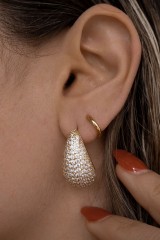 Drexcode - Golden drop earrings with zircons - Luv Aj - Rent - 3