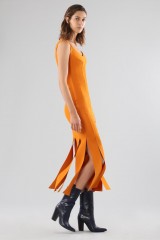 Drexcode - Orange knee-length dress with fringe - Chiara Boni - Sale - 7