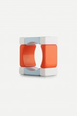 Drexcode - Square resin bracelet  - Sharra Pagano - Rent - 2