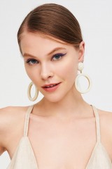 Drexcode - Ivory hoop earrings - Sharra Pagano - Rent - 1