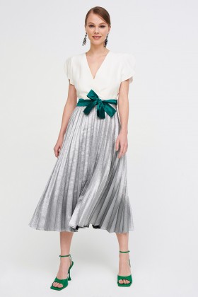 Dress with metallic pleated skirt - This Is Art Club - Rent Drexcode - 2