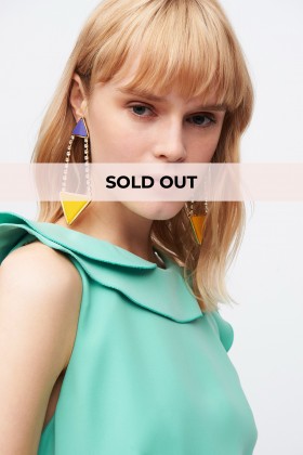 Triangle earrings in rhinestone and resin - Sharra Pagano - Rent Drexcode - 1