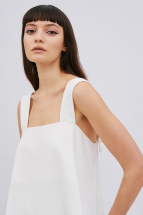 Top with white cape - Alexis - Rent Drexcode - 2