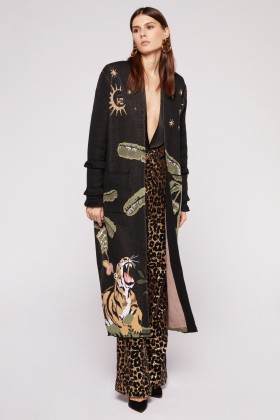 Black duster coat with tiger print, - Hayley Menzies - Rent Drexcode - 1