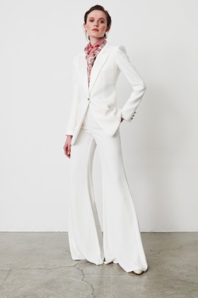 White jacket and trouser suit - Redemption - Rent Drexcode - 2