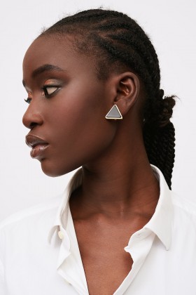Black triangle earrings - Sharra Pagano - Rent Drexcode - 1