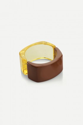 Bicolor resin bracelet - Sharra Pagano - Rent Drexcode - 2