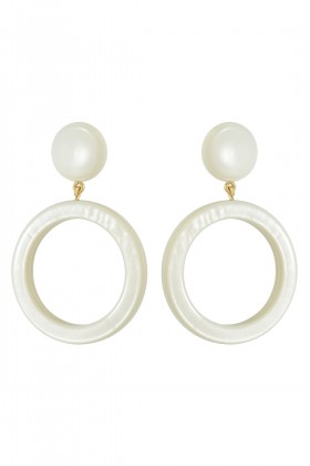 Ivory hoop earrings - Sharra Pagano - Rent Drexcode - 2
