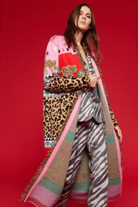 Pink duster coat with animal print - Hayley Menzies - Rent Drexcode - 1