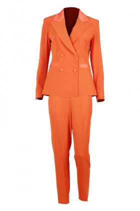  Orange suit - Juliet Noor - Rent Drexcode - 1