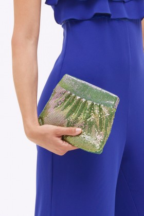 Green knit clutch - The Goal Digger - Rent Drexcode - 2