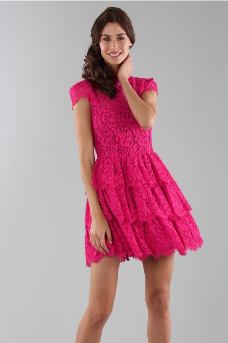 Noleggia online Fuchsia lace dress with skirt by Alice Olivia Drexcode
