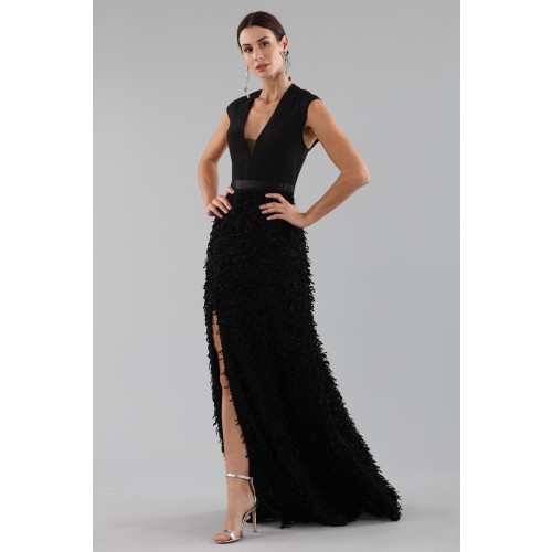 Noleggio Abbigliamento Firmato - Black dress with finished skirt and V cut to the back - Halston - Drexcode -4