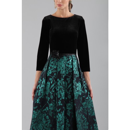 Noleggio Abbigliamento Firmato - Dress with long sleeves and brocaded skirt - Theia - Drexcode -6