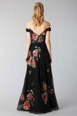 Drexcode - Robe longue noire avec motif floral à épaules dénudées  - Marchesa Notte - Louer - 6
