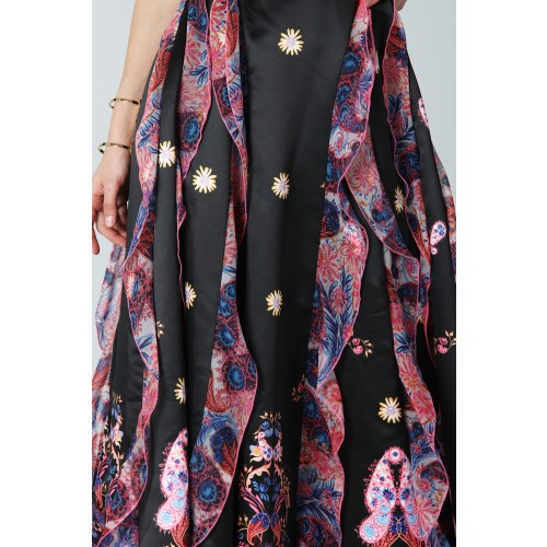 Noleggio Abbigliamento Firmato - Robe en soie noire avec un imprimé broché - Tube Gallery - Drexcode -6