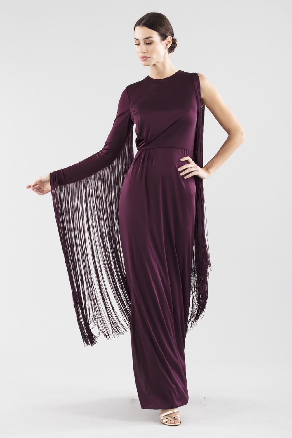 Abito monospalla burgundy con frange