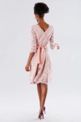 Drexcode - Abito in pizzo rosa con cintura removibile - Daphne - Noleggio - 4